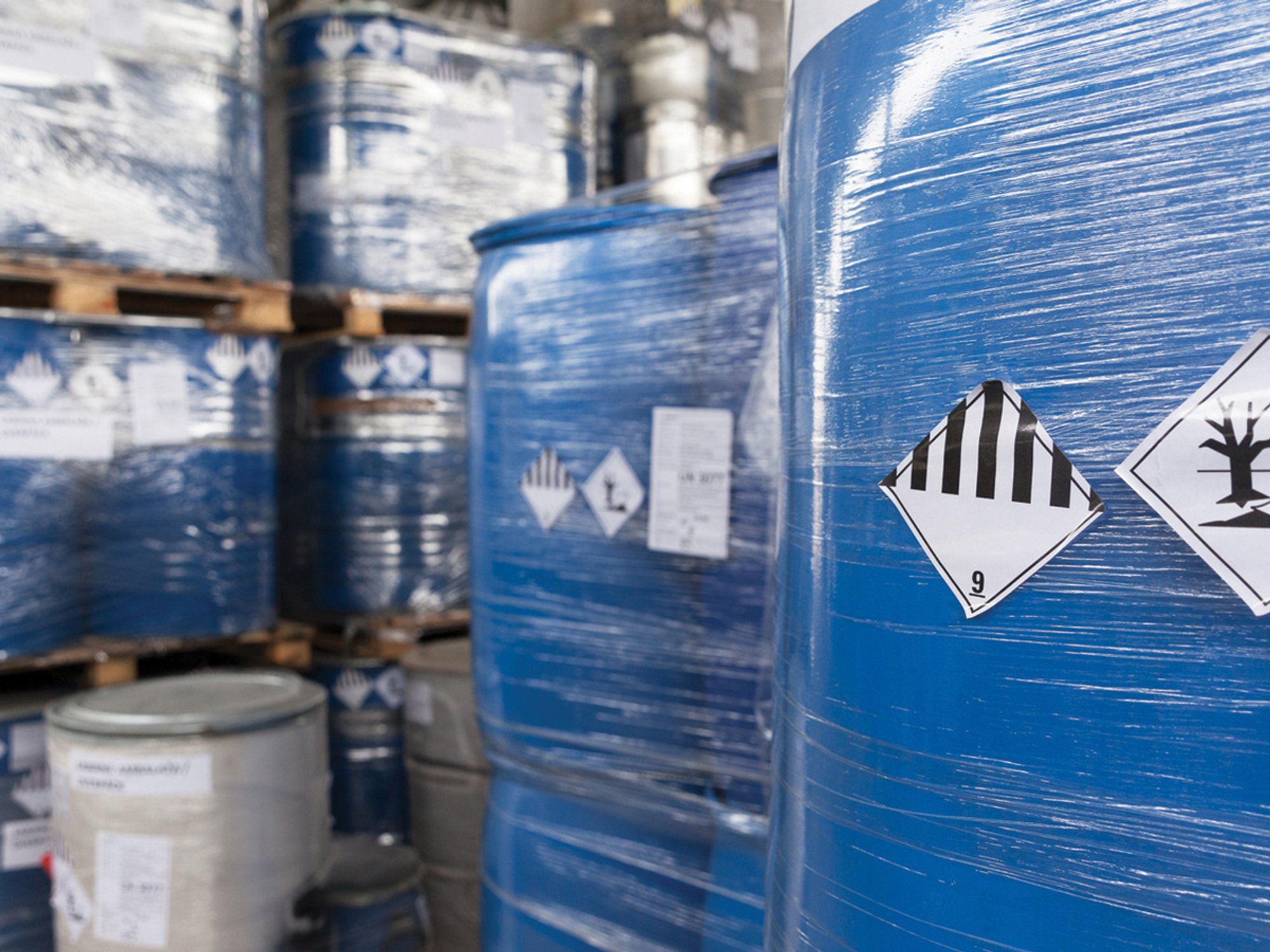 Proper Marking Marking, labeling, and placarding | J. J. Keller® Compliance Network