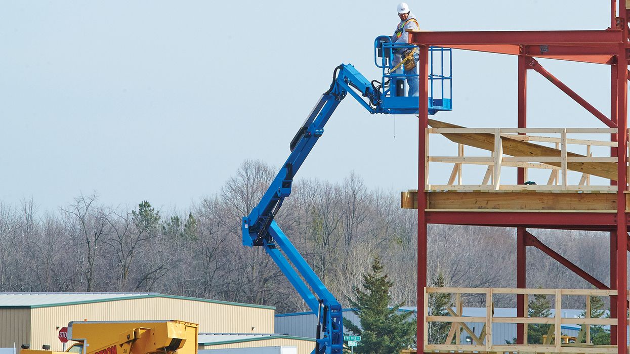 Specific training of lift operators is critical in preventing a tip over
