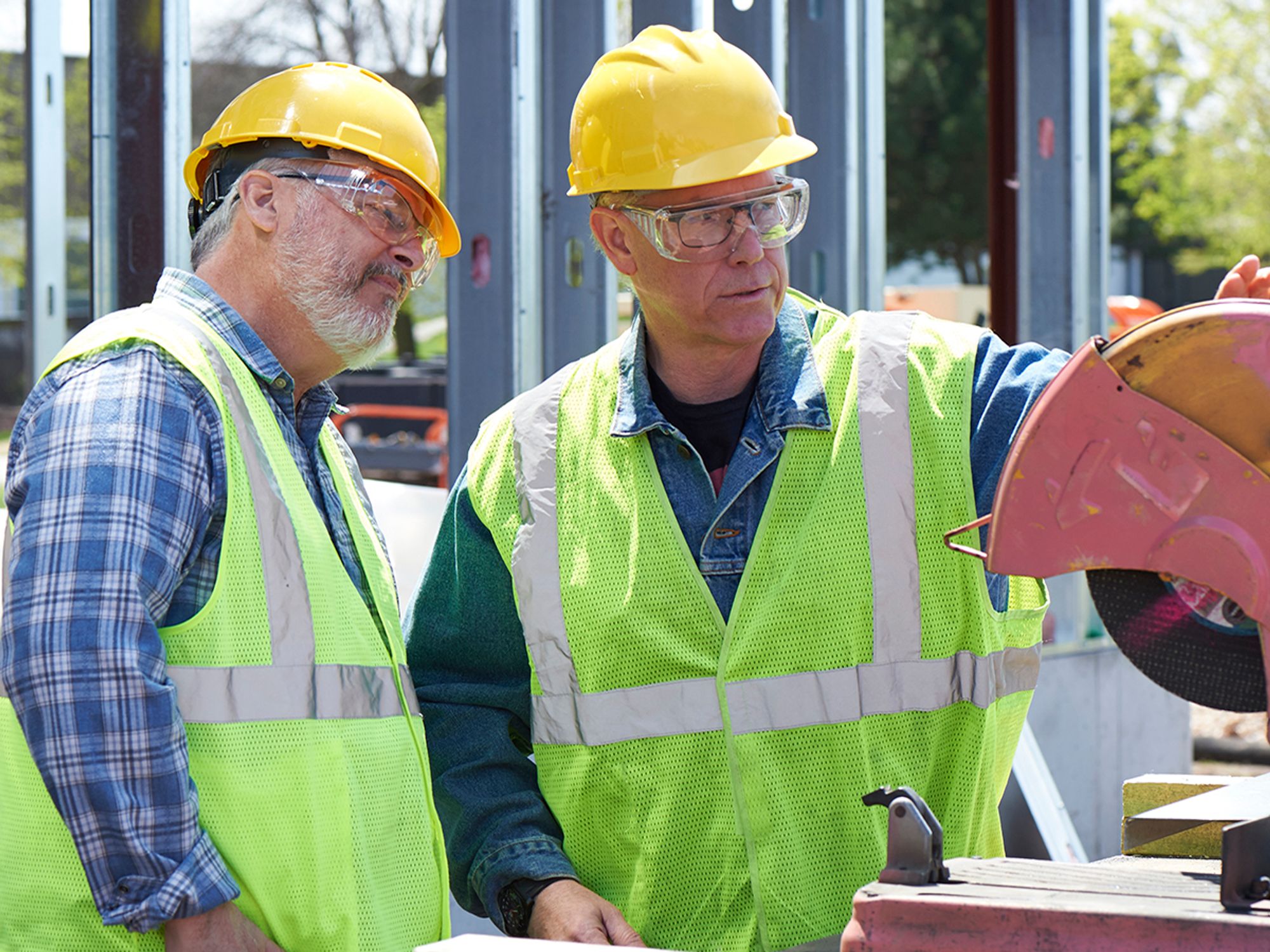 What must an employer look for when inspecting saws?