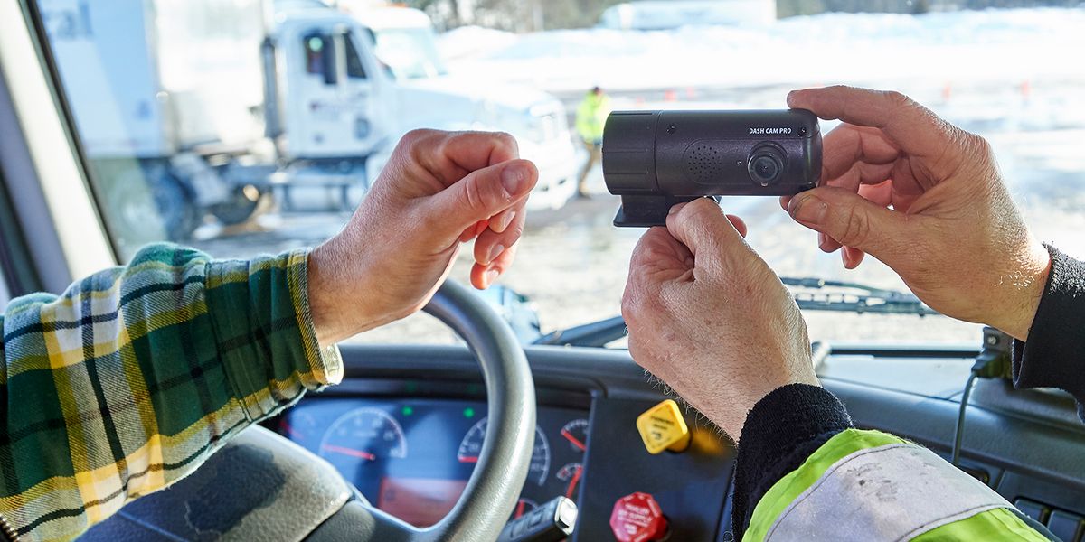 Can carriers make independent contractors use driverfacing cameras