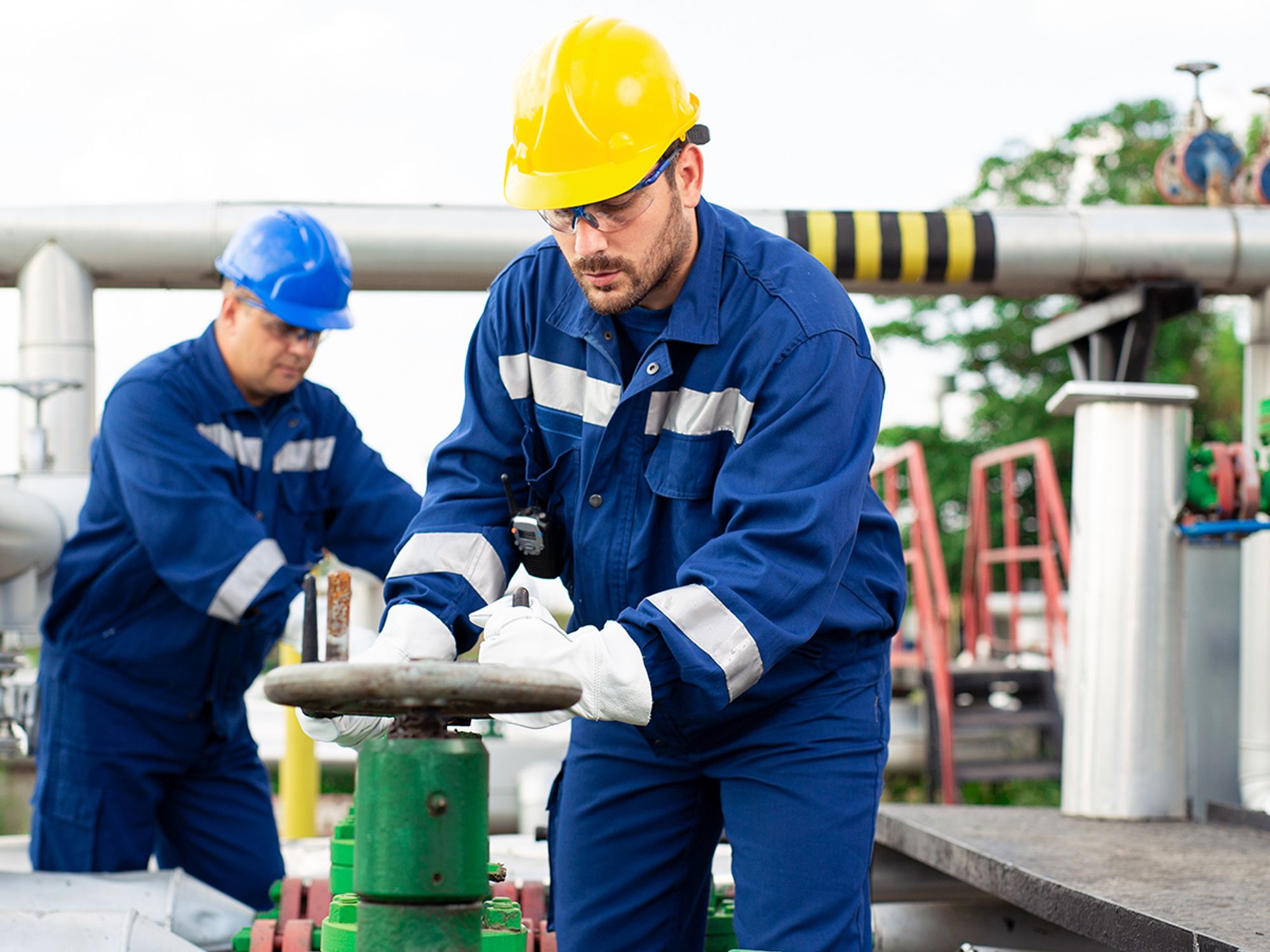 What training approaches would meet operator training requirements?