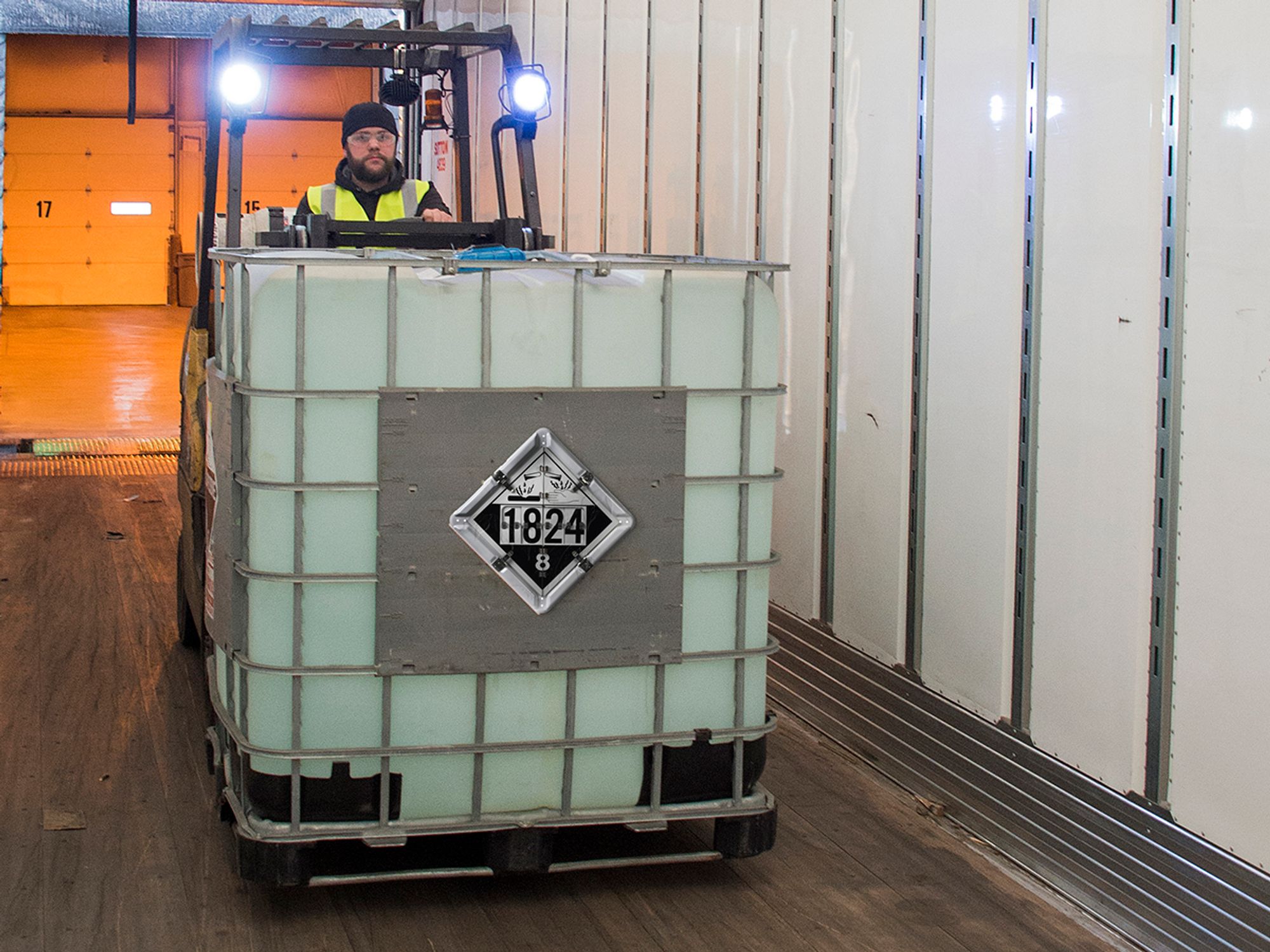 Hazardous materials registration requirements