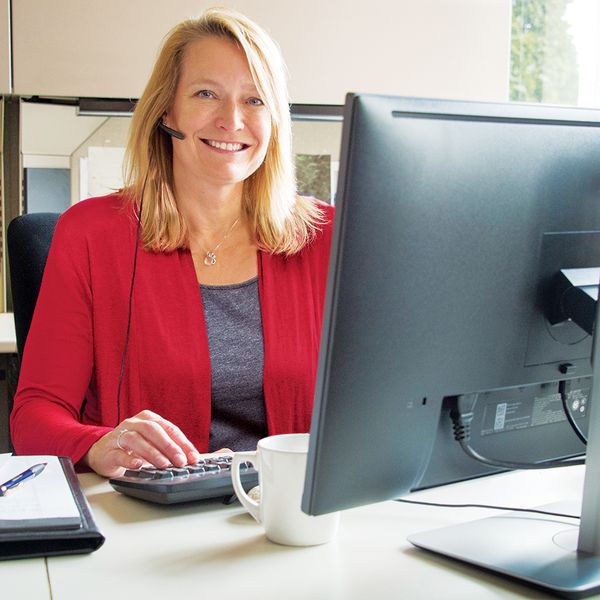 Wanted: Job ads with salary ranges?