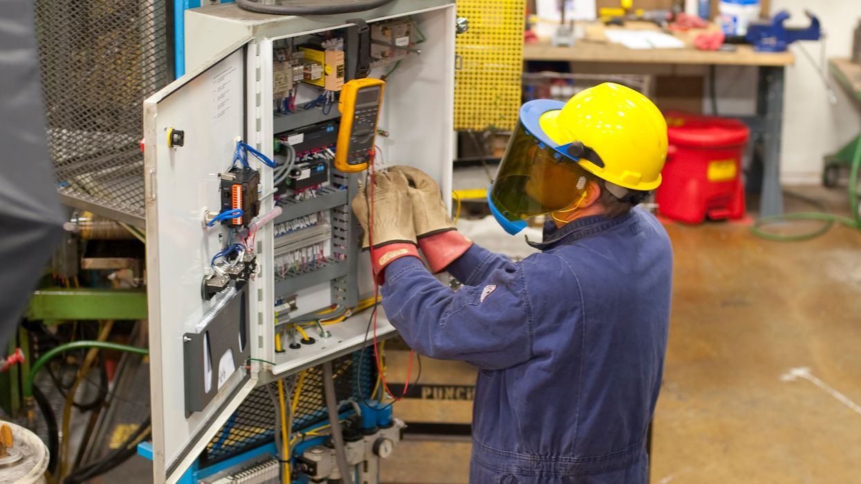 Learn how to protect workers’ hands from electrical hazards