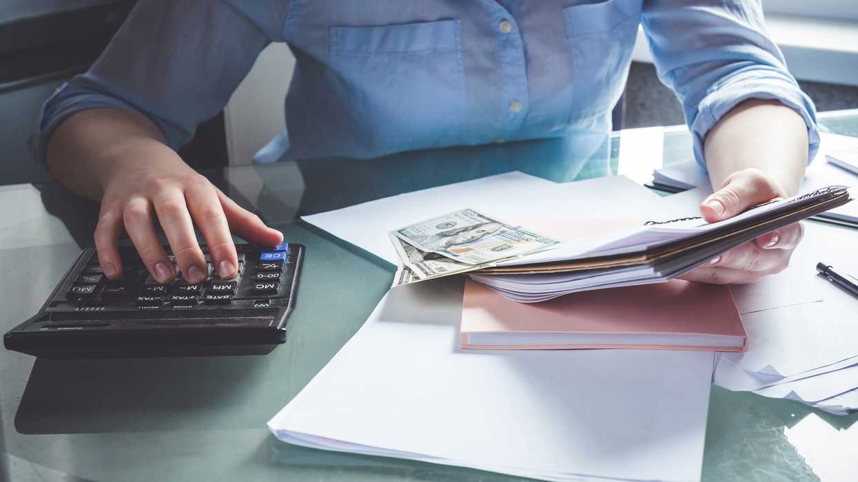 Help employees spend wisely and stretch their paychecks