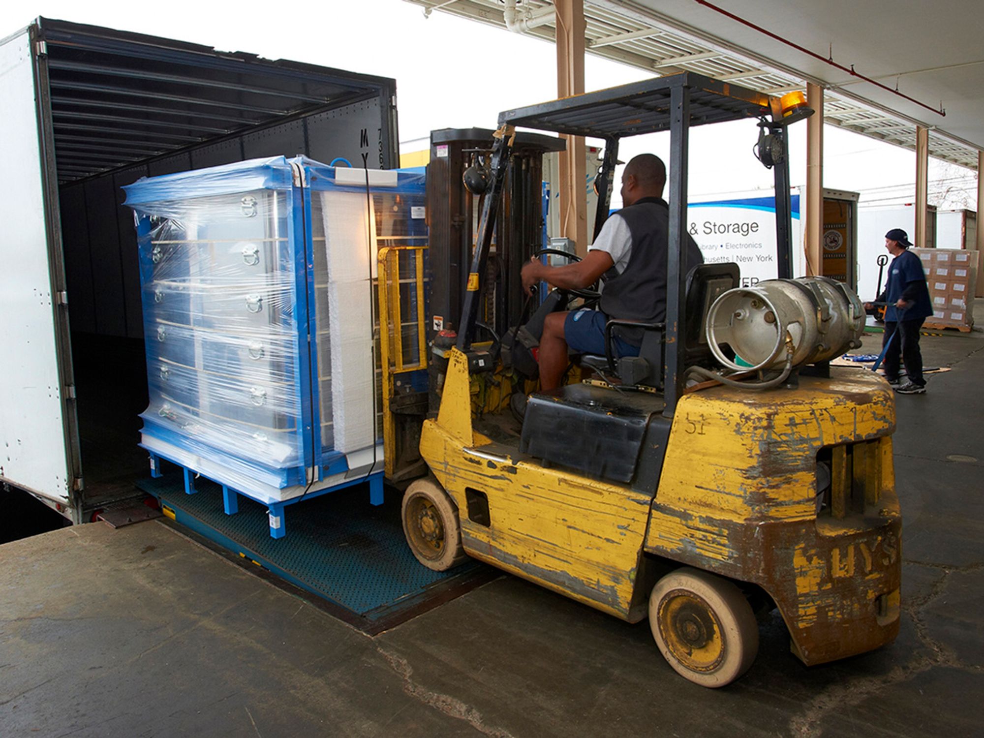Forklifts and powered industrial trucks