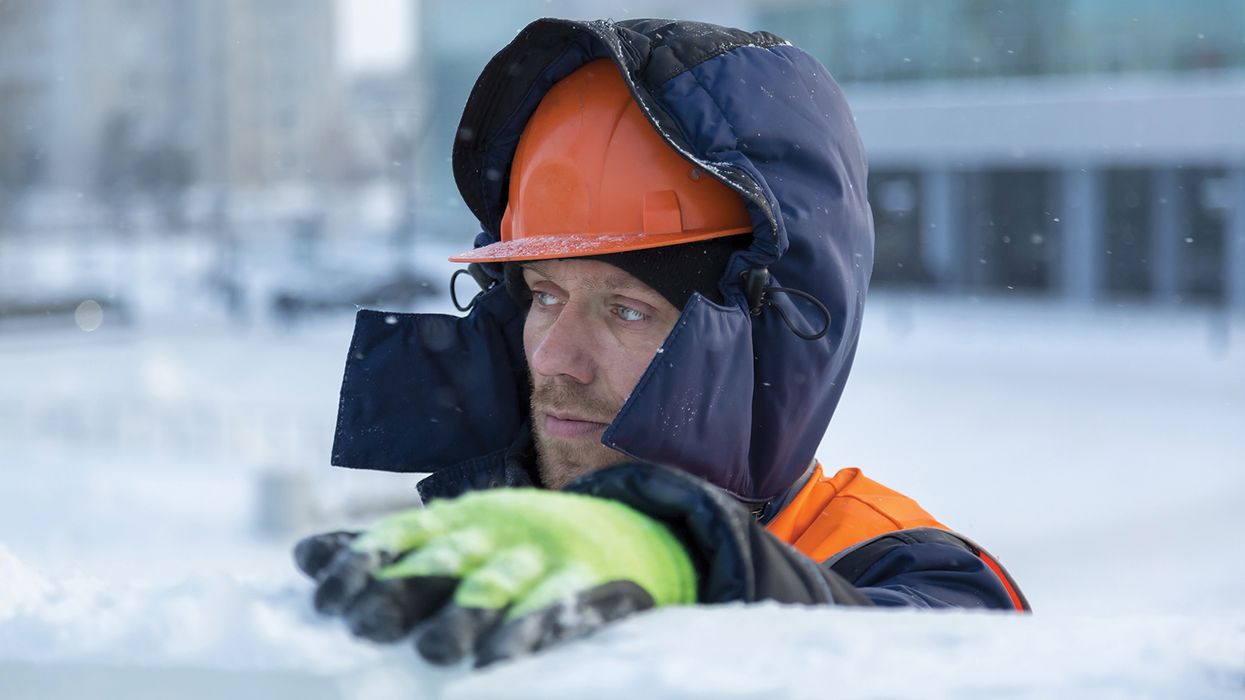 Working in a cold environment increases the risk of ergonomic injury