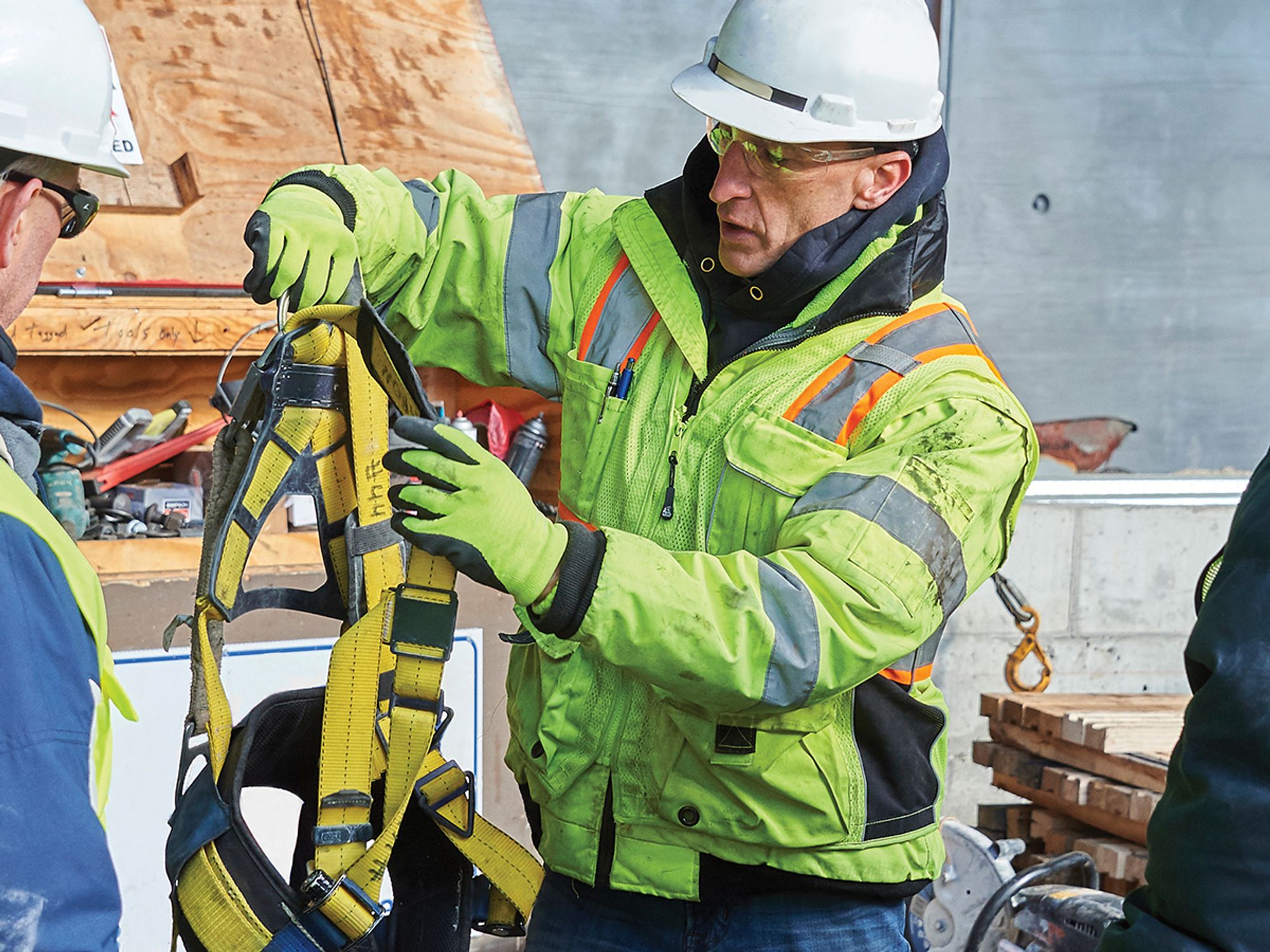 Train construction workers in fall prevention