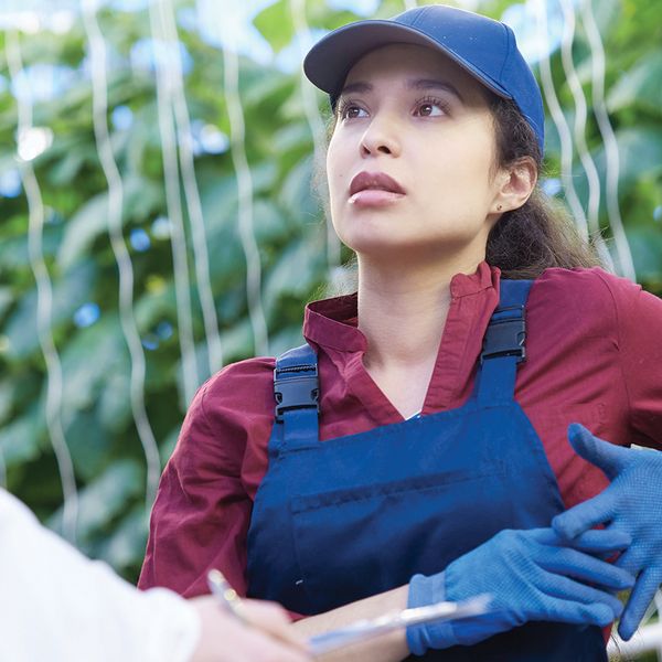 EPA scratches head on how to get bilingual labels into farmworker hands