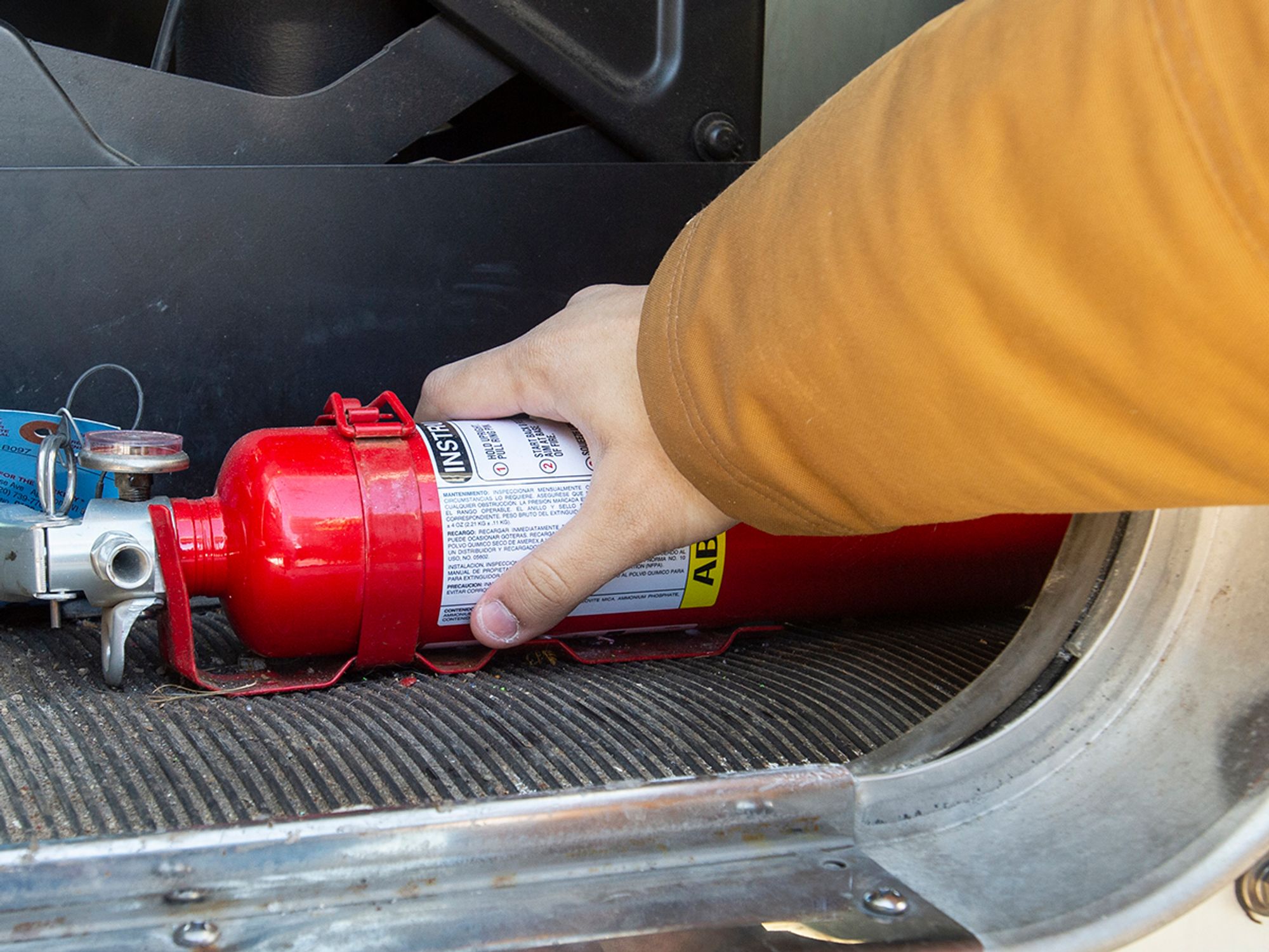 Selection and distribution of fire extinguishers