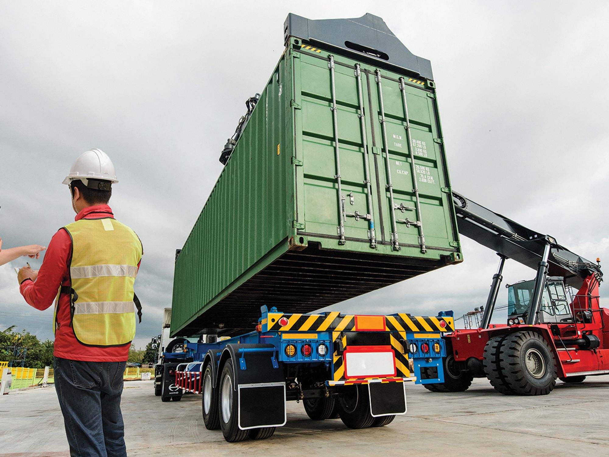Mobile cranes in general industry