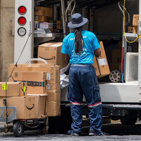 USPS updates the Domestic Mail Manual