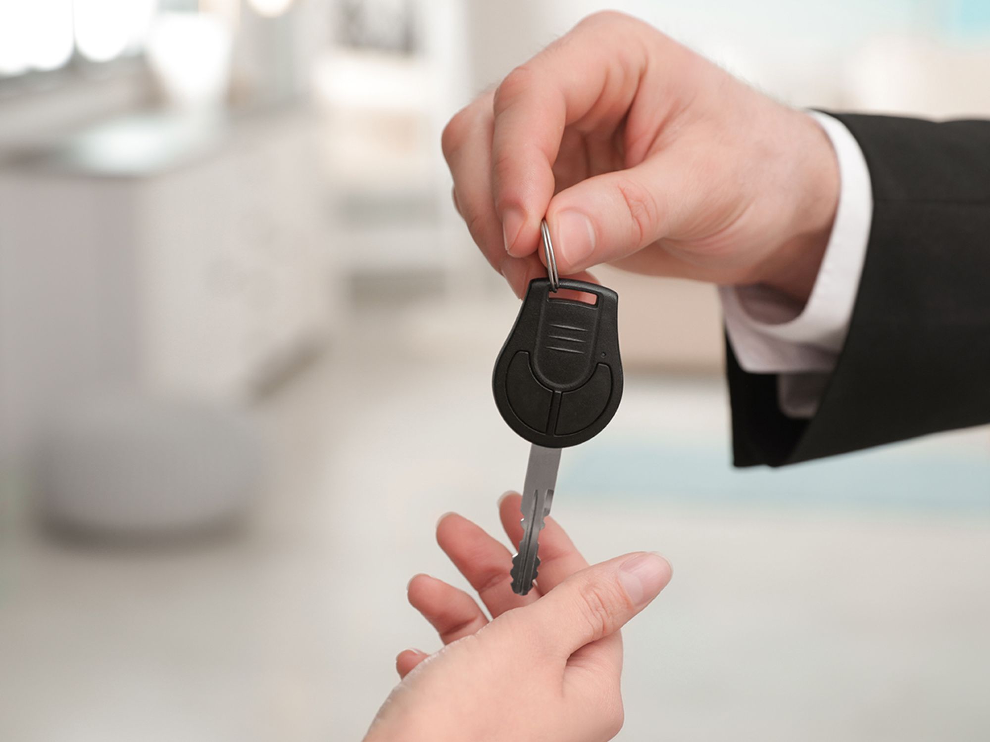 Driver’s licence — Age eligibility