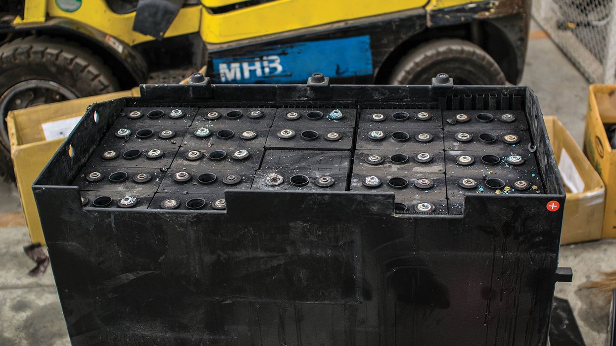 Safely handling battery acid spills