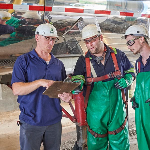 Who’s at risk for avian flu? CDC provides updated worker protection guidance