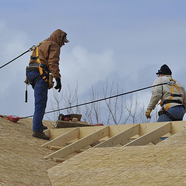 Roofing contractor willfully exposes workers to deadly fall hazards