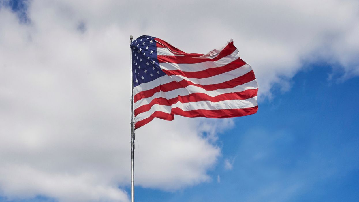 Plan ahead for commercial vehicles traveling into the U.S.