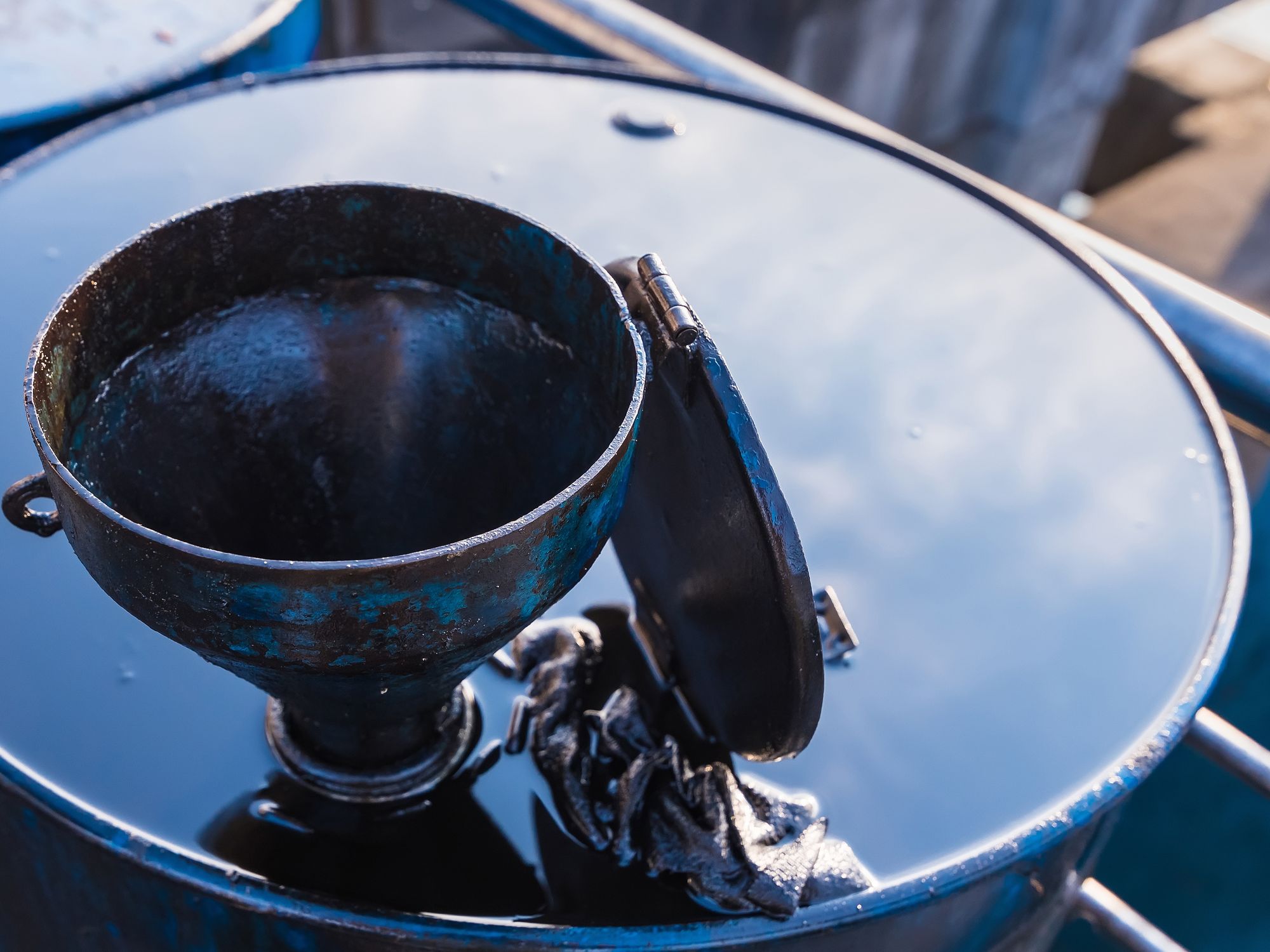 Management standards for used oil generators (Subpart C)