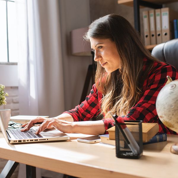 EEOC jumps on electronic posting bandwagon