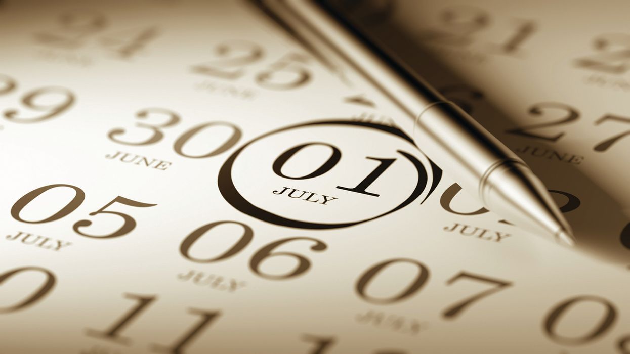 2022: Circle the compliance dates!