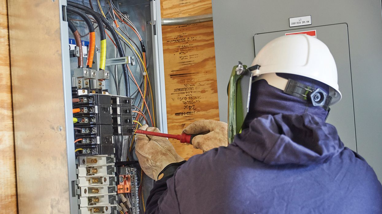 Electrical arc blast incident leads to serious burns and $222,392 in penalties