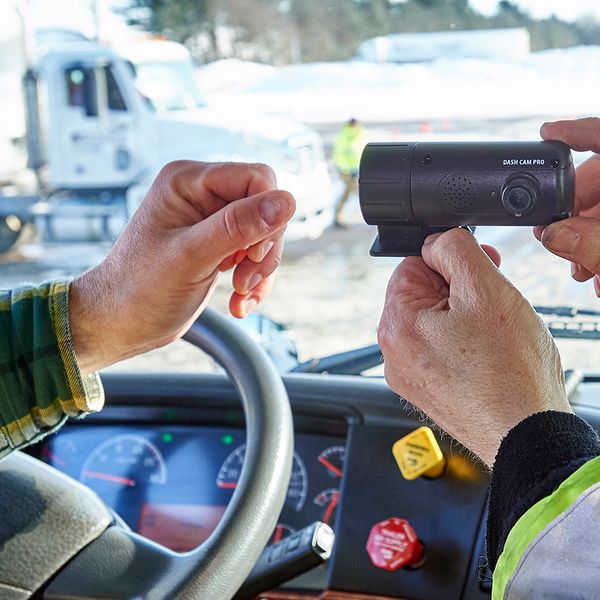 Can carriers make independent contractors use driver-facing cameras?