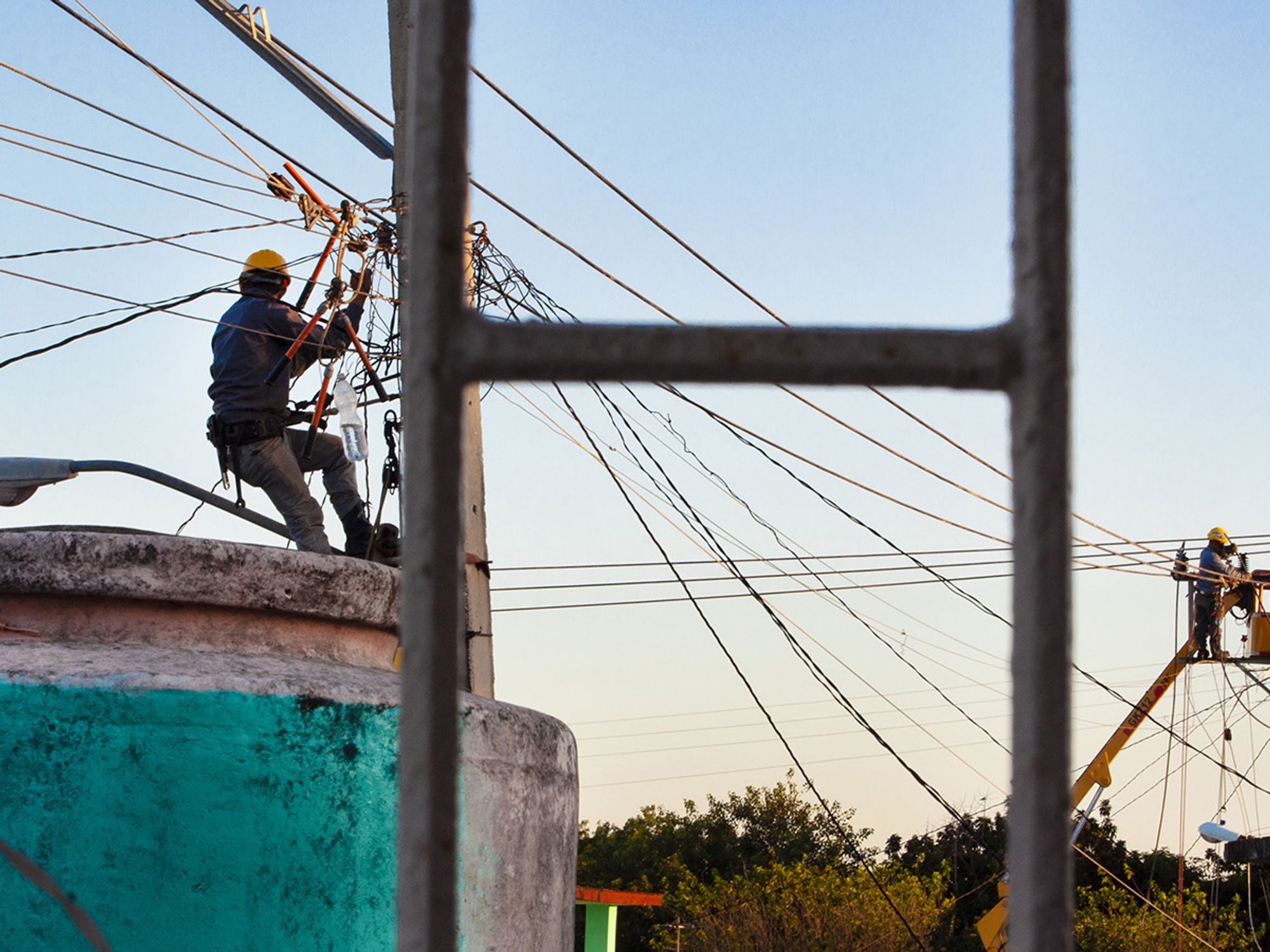 Use fall protection systems to protect workers against falls on and around dangerous equipment