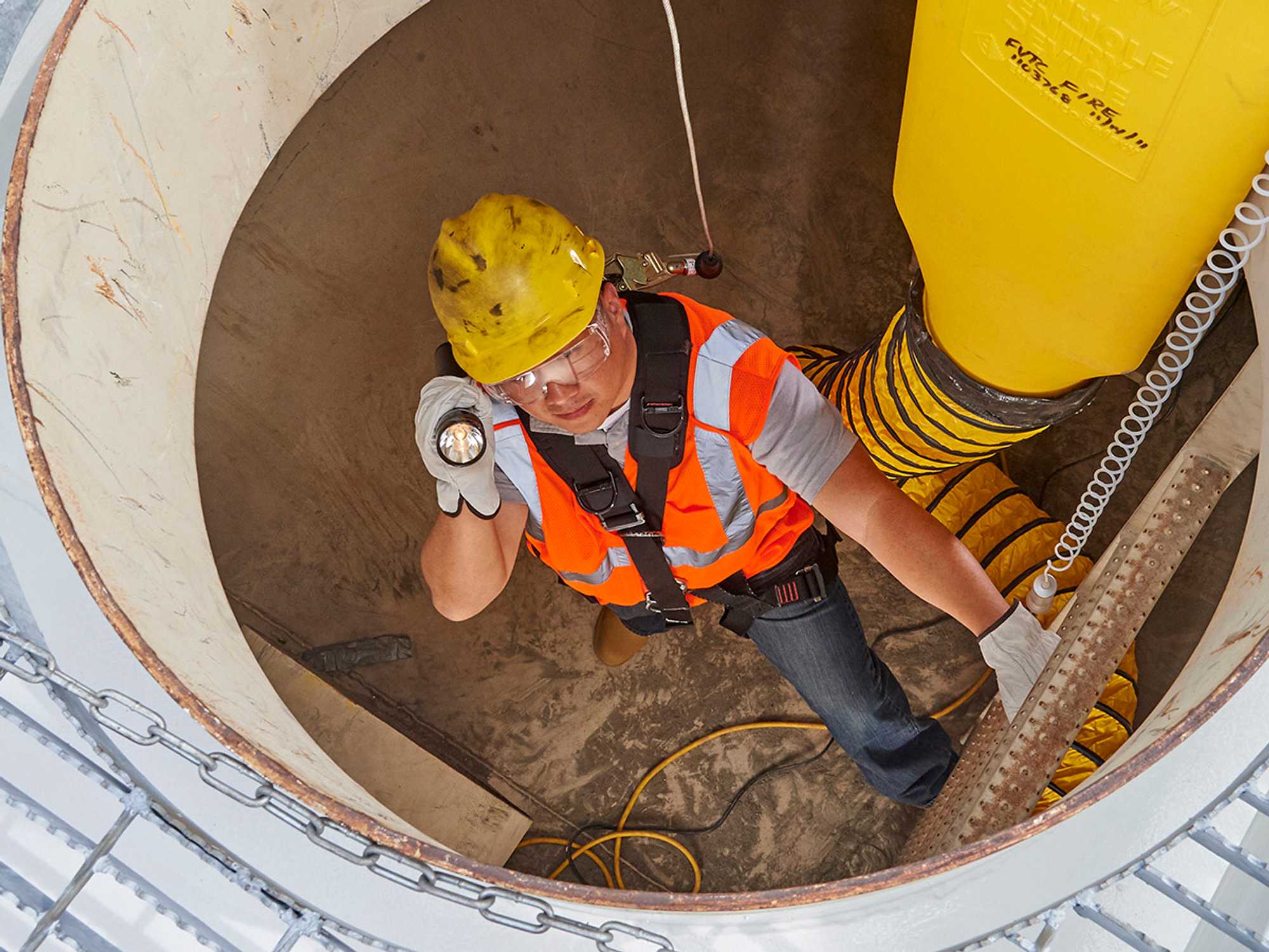 What alternatives are available to employers for confined space work? (Construction)
