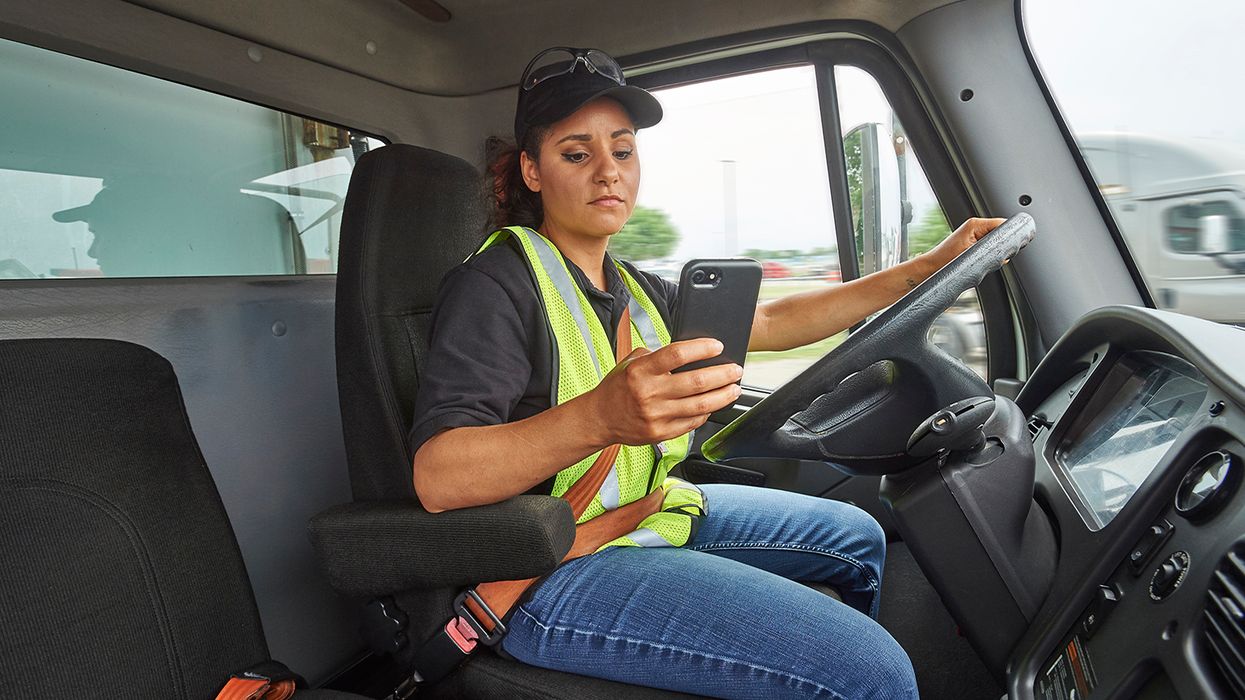 Distracted Driving Awareness Month: An opportunity to dialogue with employees