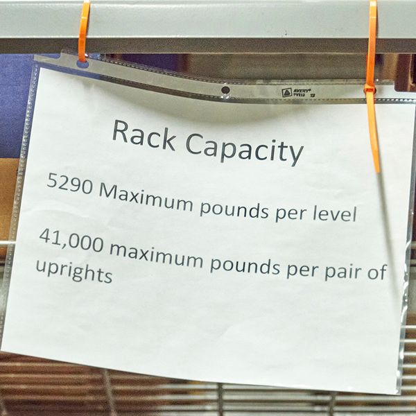 The Warehouse Whisperer: Unstacking your Top 7 material handling questions