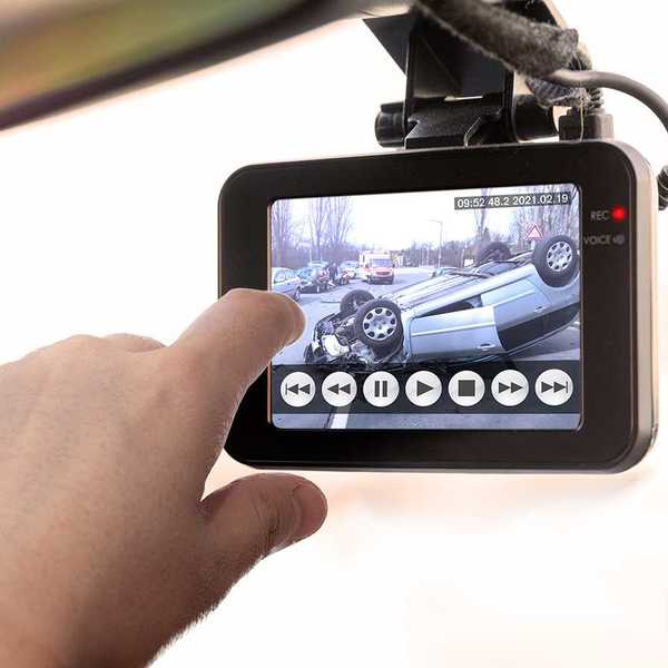 3 reasons to consider backup cameras