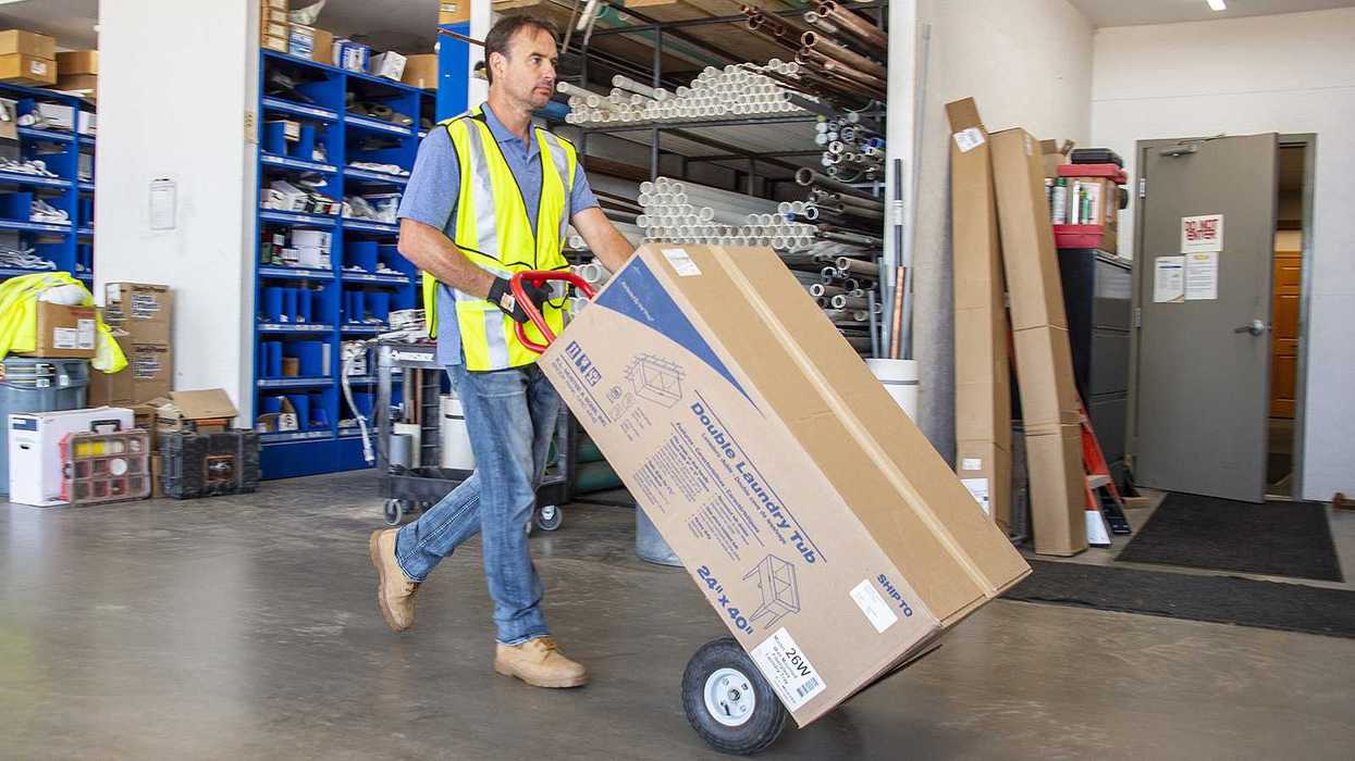 Key considerations for prioritizing worker safety during the holiday season