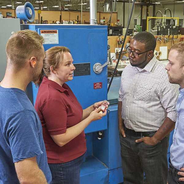 What training do temporary workers need and who’s responsible for their training?
