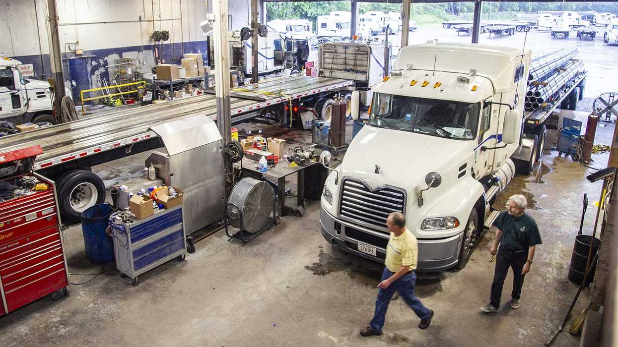 DOT proposes automatic brakes for heavy vehicles