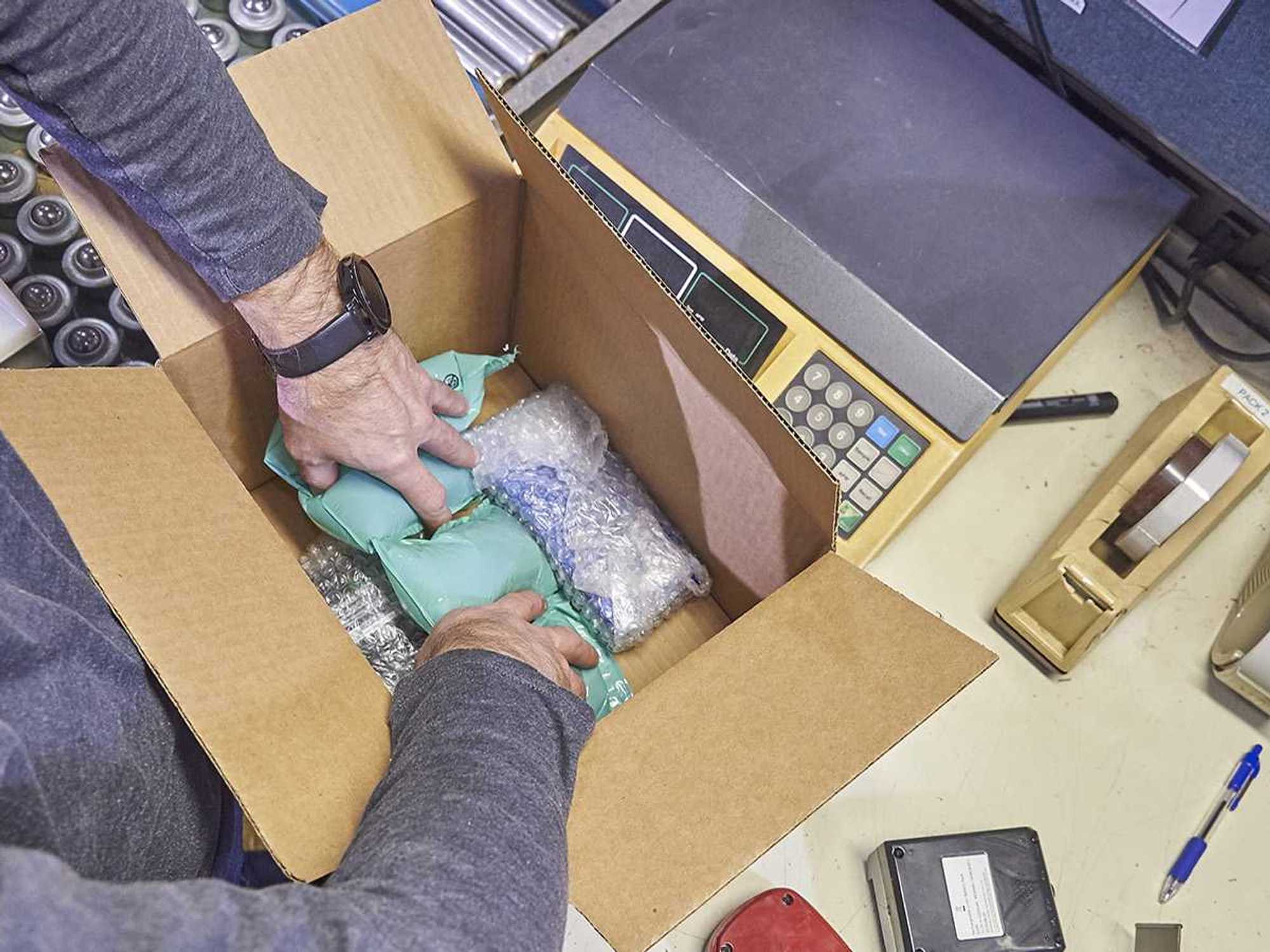 IATA air waybill dangerous goods requirements