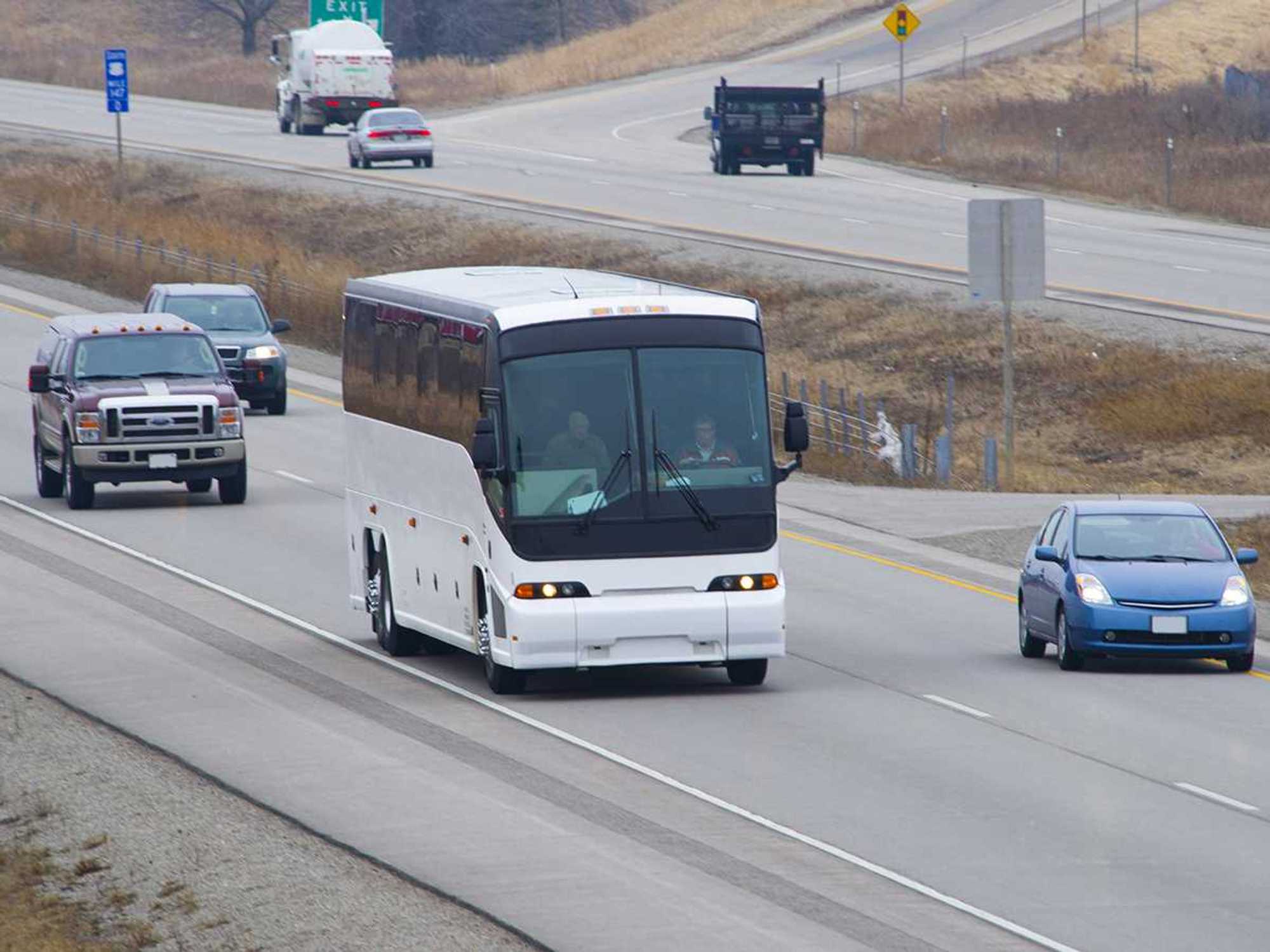 Vehicle leasing and interchange between passenger carriers