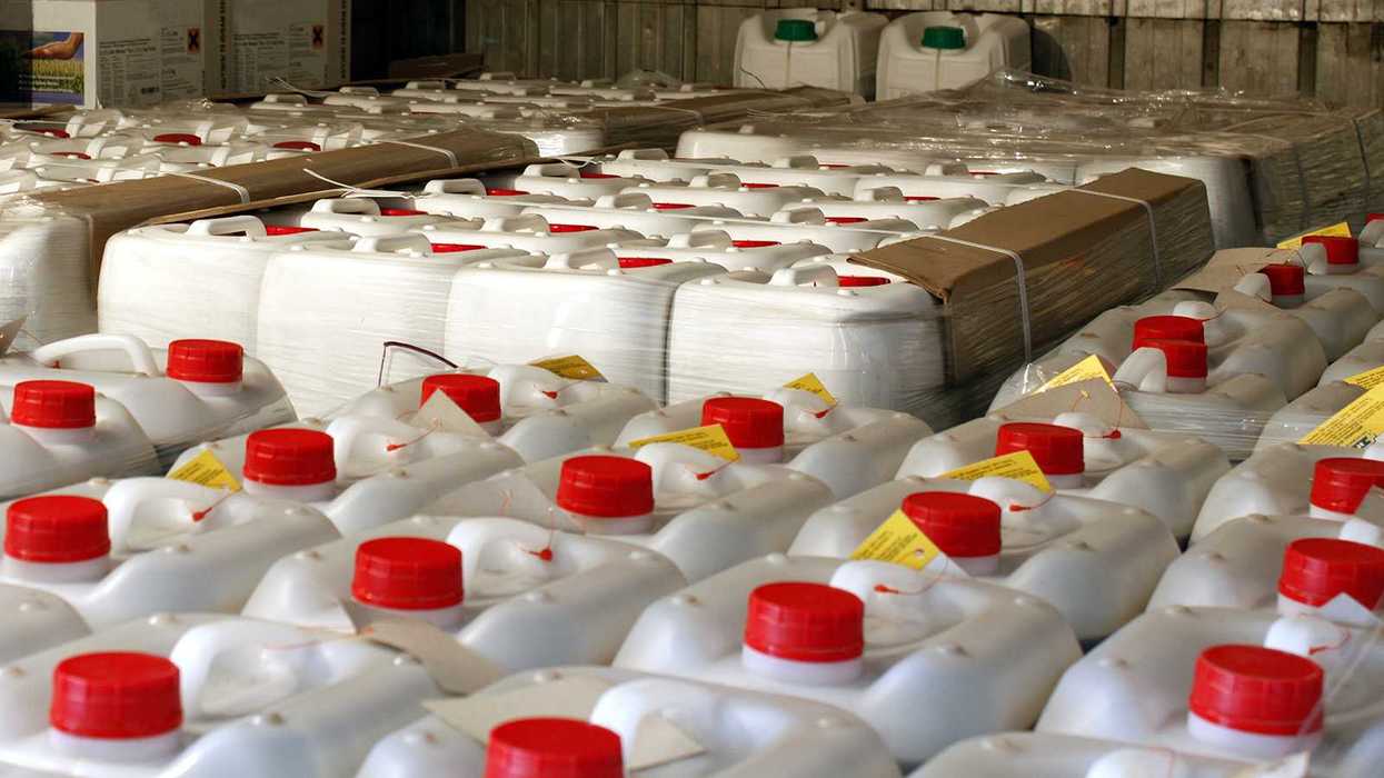 EPA sets MyPeST compliance reporting deadlines for bilingual pesticide labeling requirements