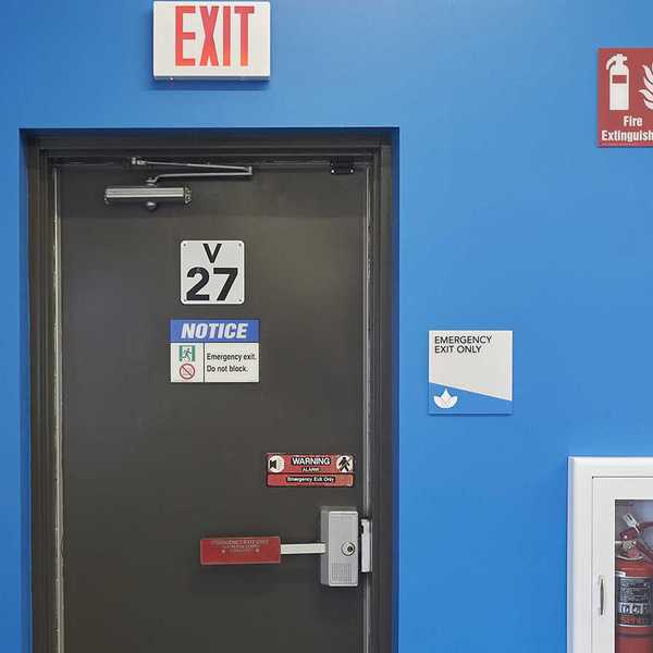 Tips on how to clearly mark your exits